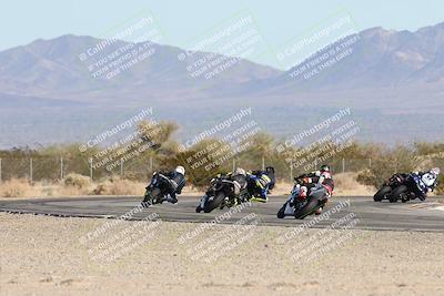 media/Dec-06-2025-CVMA (Sat) [[4a896cc04c]]/Race 4-Formula Middleweight/